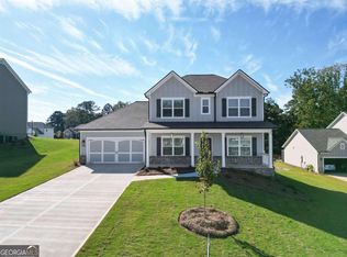 454 Banff Dr, Winder, GA 30680