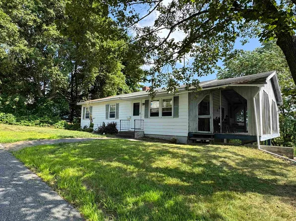 35 Hillcrest Terrace, Brattleboro, VT 05301