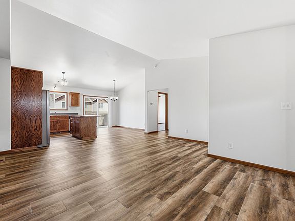 5th image of 1224 S Beach Way