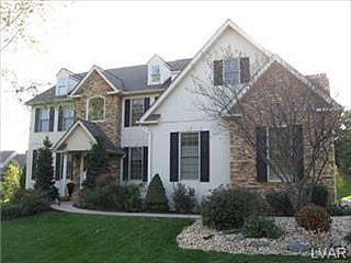 2nd image of 1632 Park Ln