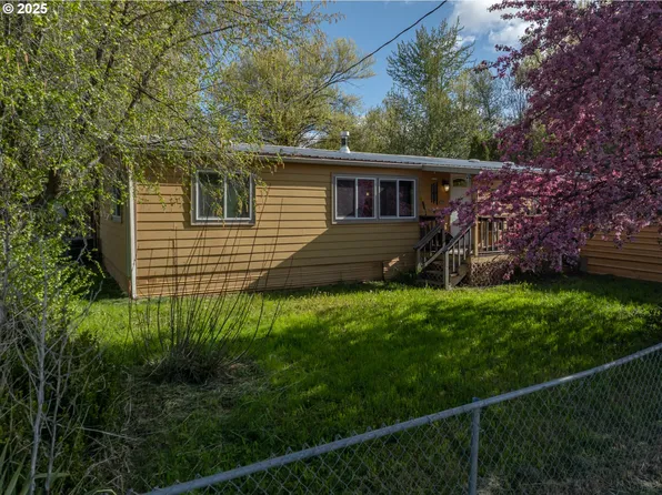 426 Hogans Aly, Dufur, OR 97021