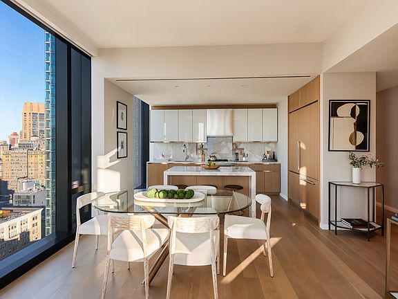 5th image of 277 5th Ave APT 38A
