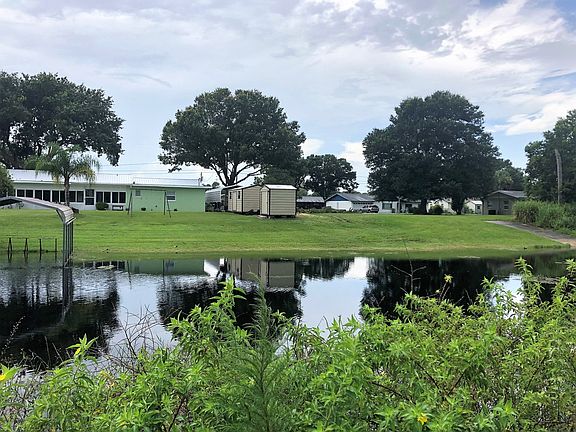 3rd image of 224 Sunshine Dr