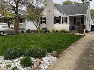 2044 S State St, Springfield, IL 62704