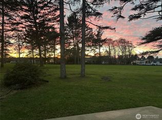 433 Dolphin Ave NE, Ocean Shores, WA