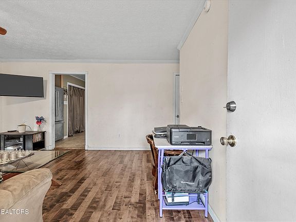 5th image of 101 Duncan Dr