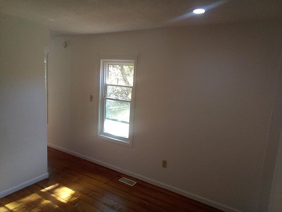 5th image of 1220 Lake St Unit D