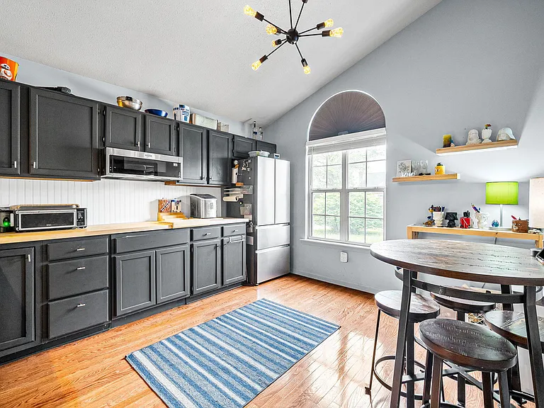 302 Northwind Dr — Photo 14