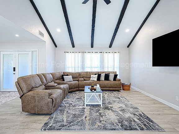 3rd image of 4715 Swordfish St