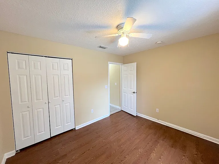 122 Parkview Dr — Photo 31