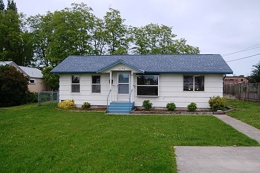 1st image of 1052 SE 4th Ave