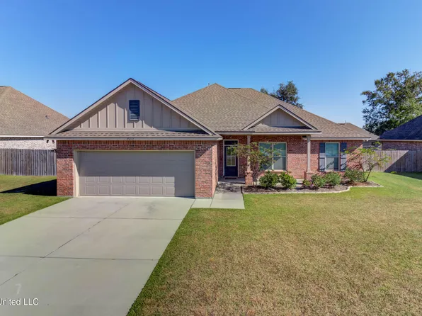 3012 Sea Oats Dr, Long Beach, MS 39560