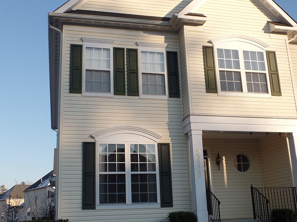 1st image of 23325 Hyacinth Ln