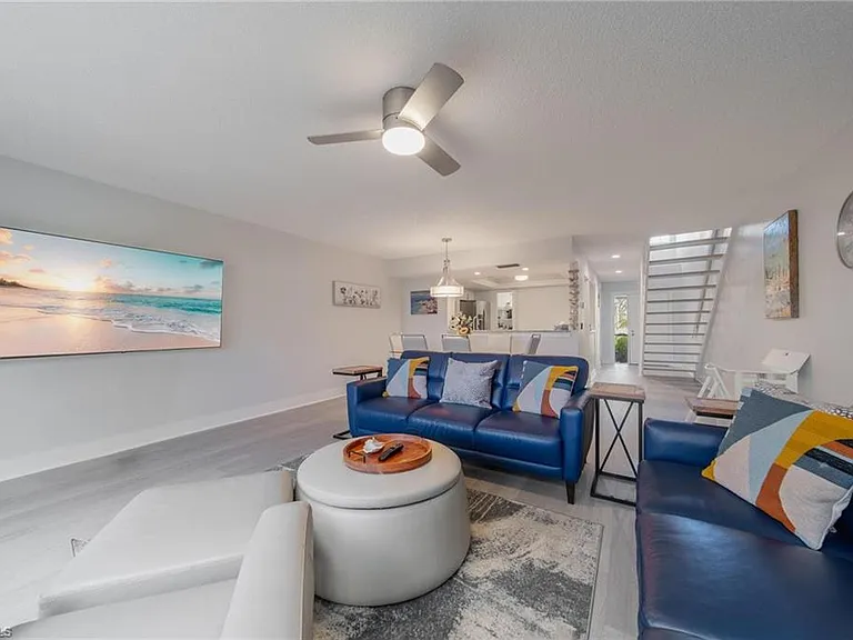 820 Meadowland Dr #D — Photo 3