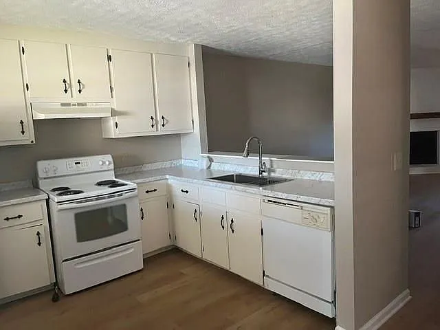 2 bed, 2.0 bath, 1144 sqft, $1,400 — Photo 3