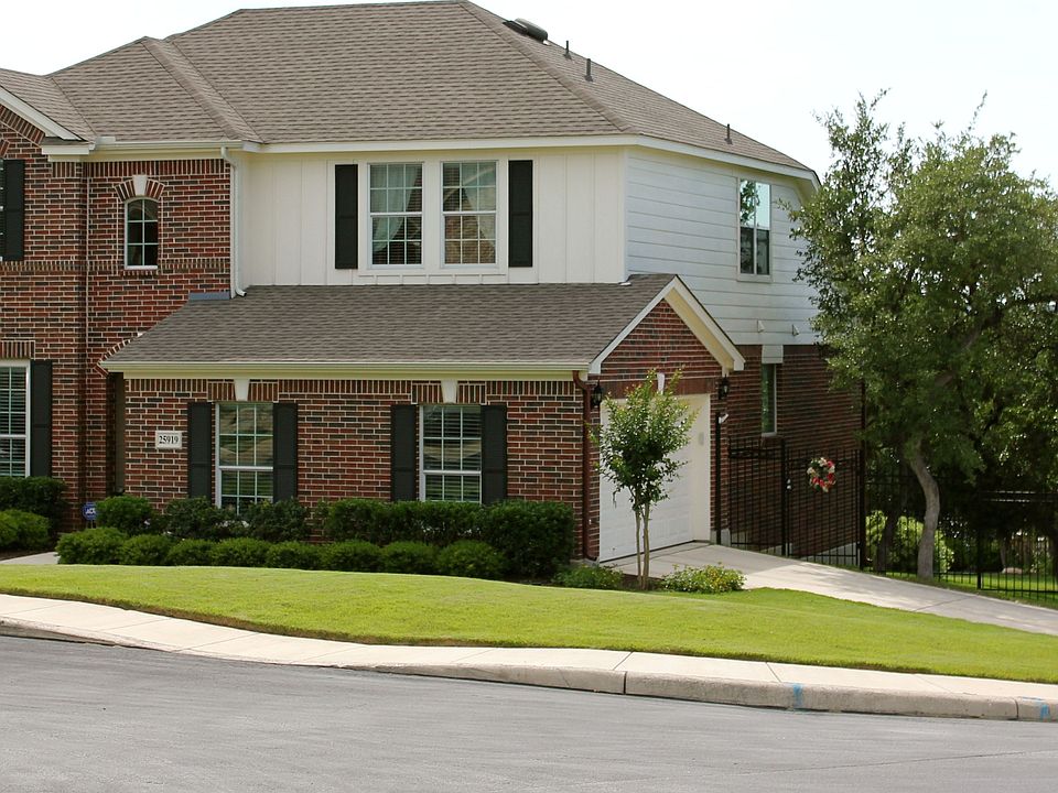 1st image of 25919 Laurel Way