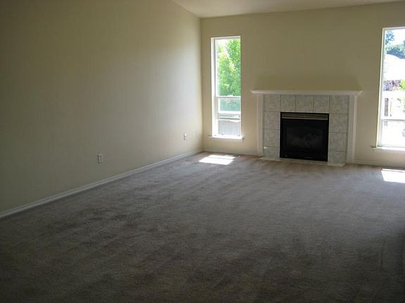 2nd image of 6704 134th St E