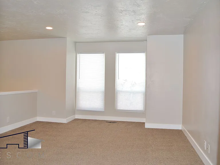 Main St Duplex — Photo 7