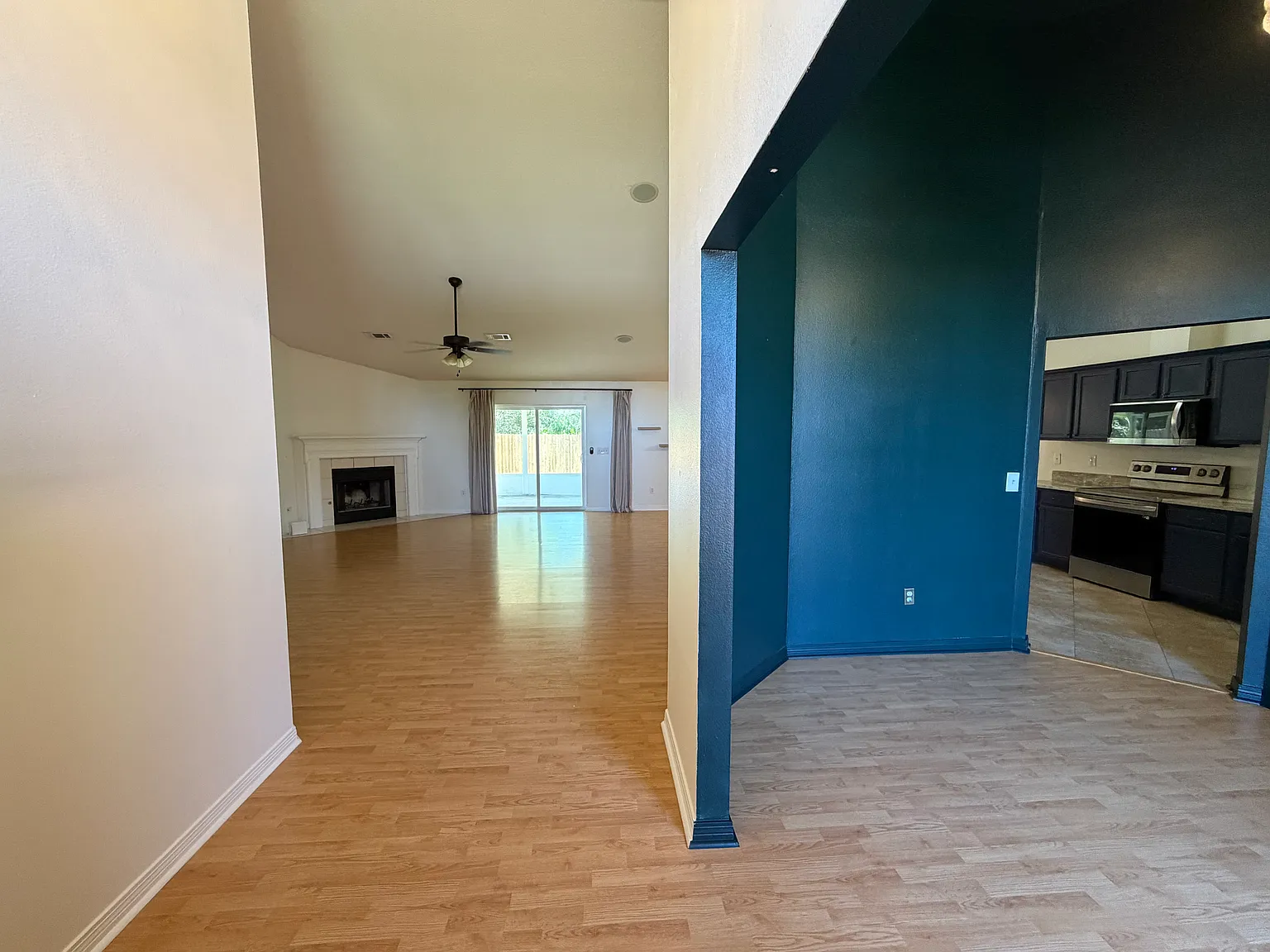 4 bed, 2313 sqft, $2,500 — Photo 3