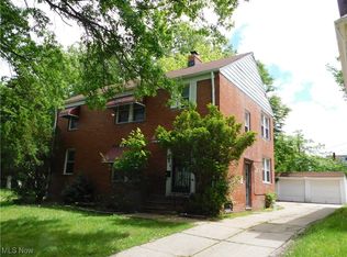 872 Eloise Dr, Cleveland Heights, OH