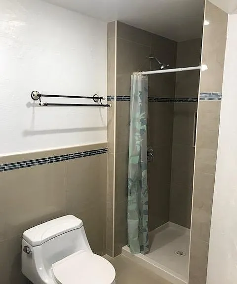 7237 Milton Ave #4 — Photo 4
