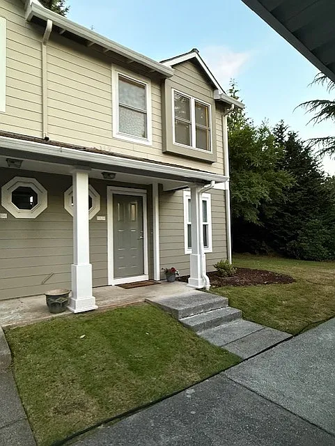 2 bed, 2.5 bath, 1340 sqft, $3,400 — Photo 2