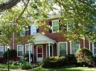 3421 S Stafford St #B, Arlington, VA 22206