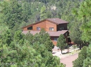 2804 Skyhawk Dr, Overgaard, AZ 85933