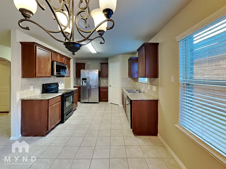2385 Willard Way — Photo 6