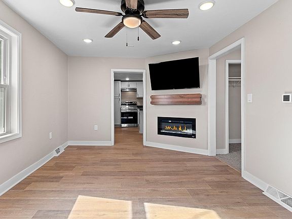 4th image of 1175 9th St