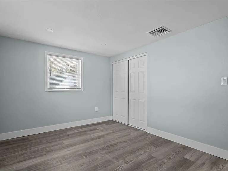 1682 Wilmar Ave — Photo 13