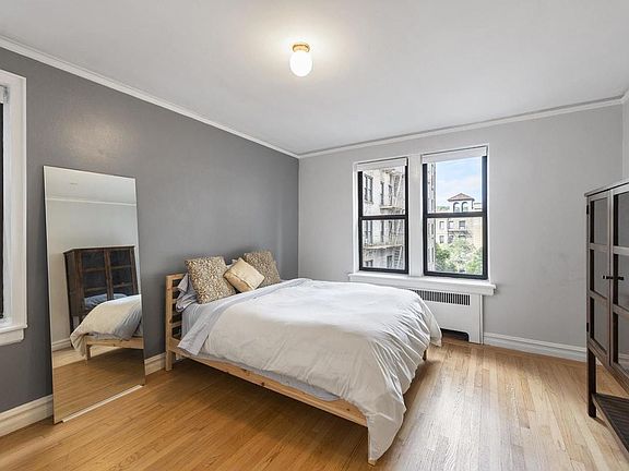 5th image of 45 Park Ter W APT 2H