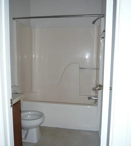 3210 Summer Pl #8 — Photo 7