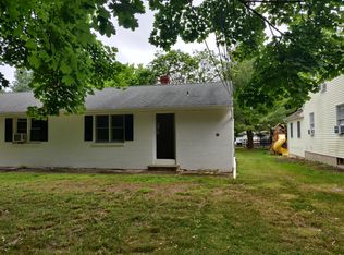 26 High St #B, Three Bridges, NJ 08887