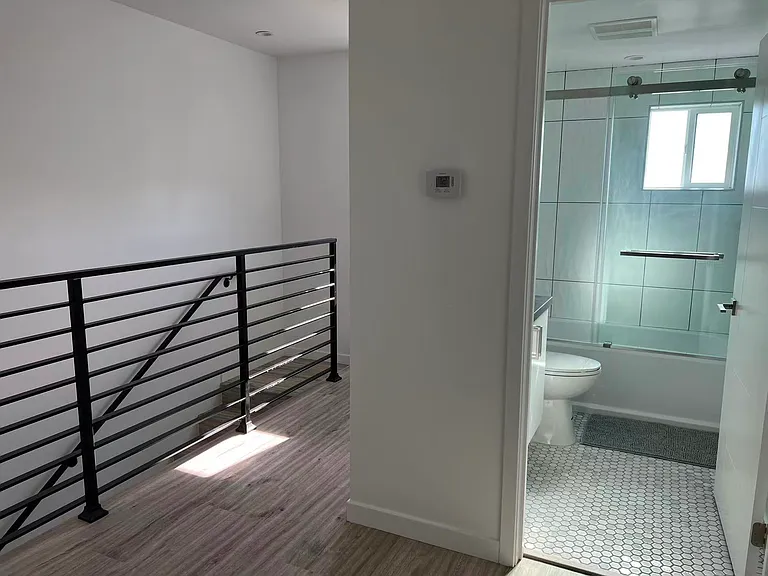 1616 W 208th St #4 — Photo 5
