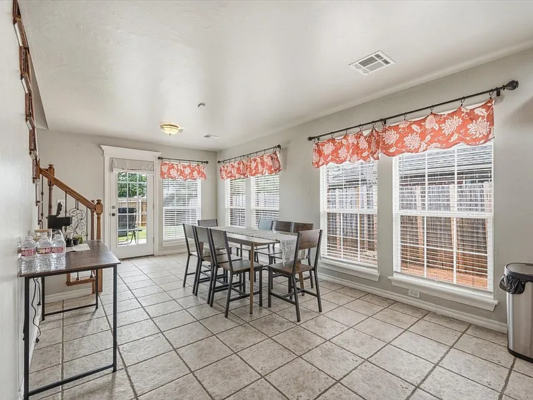 4713 Doe Run Dr — Photo 31
