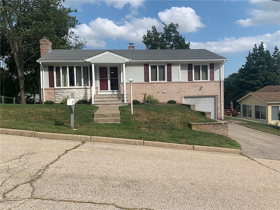 1st image of 1 Ellen Ln