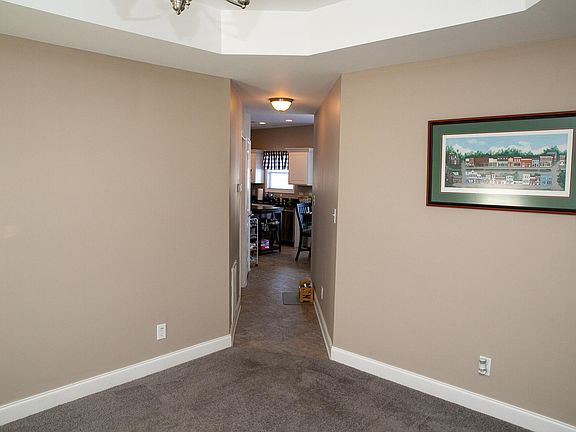 5th image of 150 Cross Creek Dr