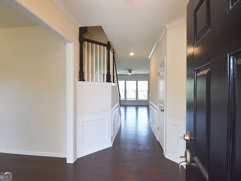 421 Southbridge Pass — Photo 6