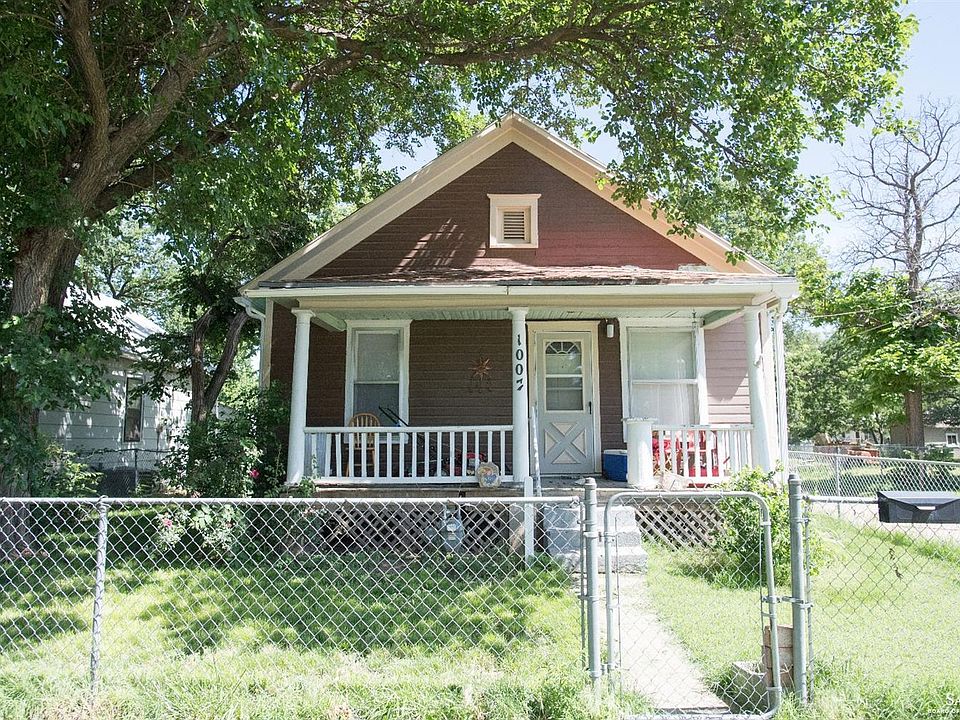 1st image of 1007 E Ash St