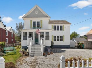 6390 Church St, Chincoteague, VA 23336