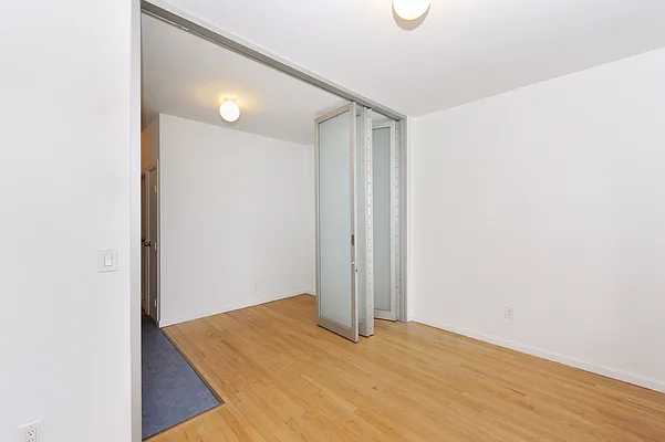 Rented by Aether Property Group | media 28