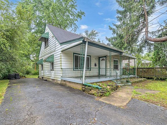 3rd image of 2155 Schenley Dr