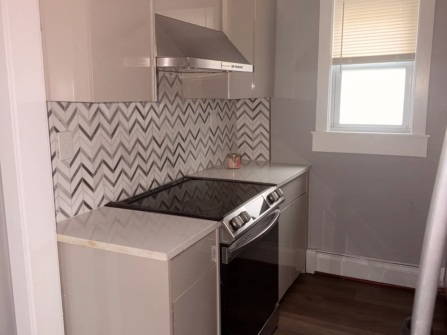 4 bed, 2780 sqft, $2,500 — Photo 3