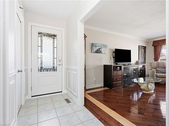 5th image of 2432 Cyprus Ave