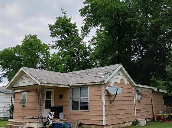 316 N Hickory St, Pauls Valley, OK 73075