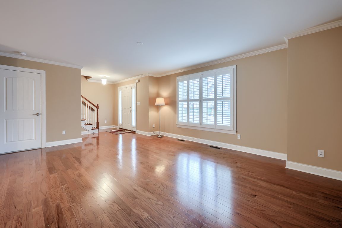 next background image