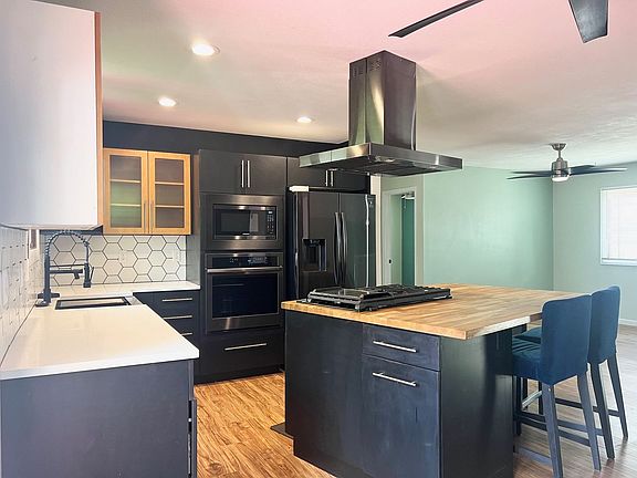 5th image of 3898 Buena Vista Dr