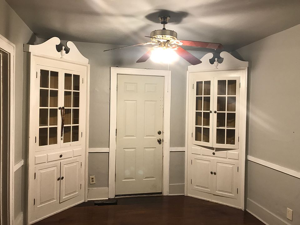 2nd image of 1658 College St