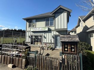1182 Colville Rd #15, Esquimalt, BC V9A4P7